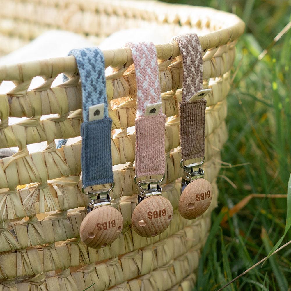 bibs-pacifier-clips-3-colors
