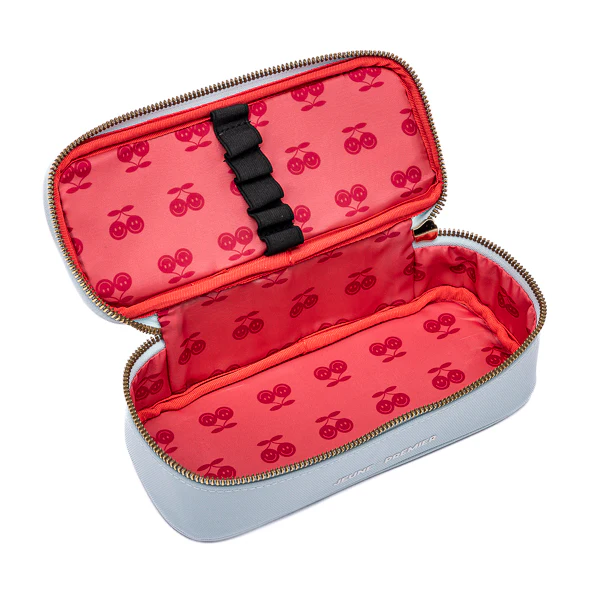 PencilBox_open_98fd5cad-dac3-4e46-a813-307a22e51058